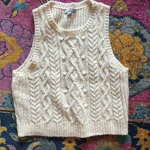 J Crew sweater vest BM304
